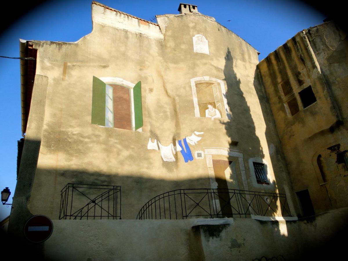 Sympathique Appartement LʼIsle-sur-la-Sorgue Eksteriør billede
