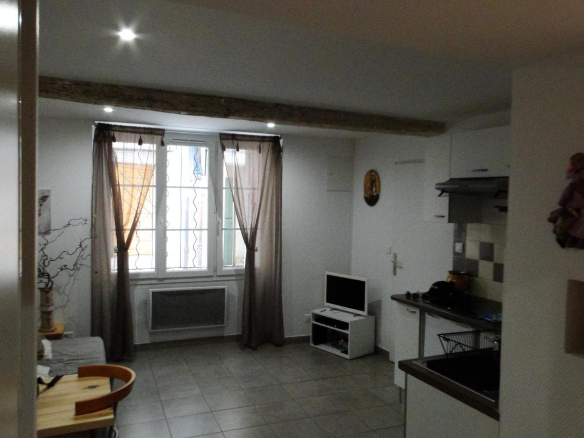 Sympathique Appartement LʼIsle-sur-la-Sorgue Eksteriør billede